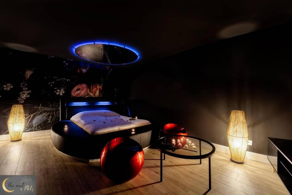 La Chambre Noire Au Coeur De Metz Exterior foto
